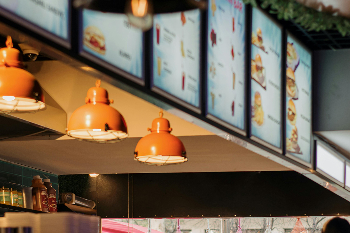 Maximizing Business Impact with Specialty TV Wall Mounts and Digital Signage Mounts
