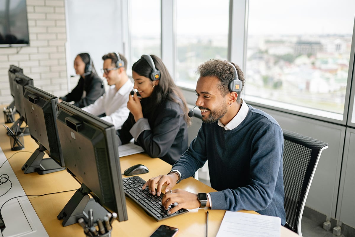 Professional Headsets: Comfort Meets Clear Communication