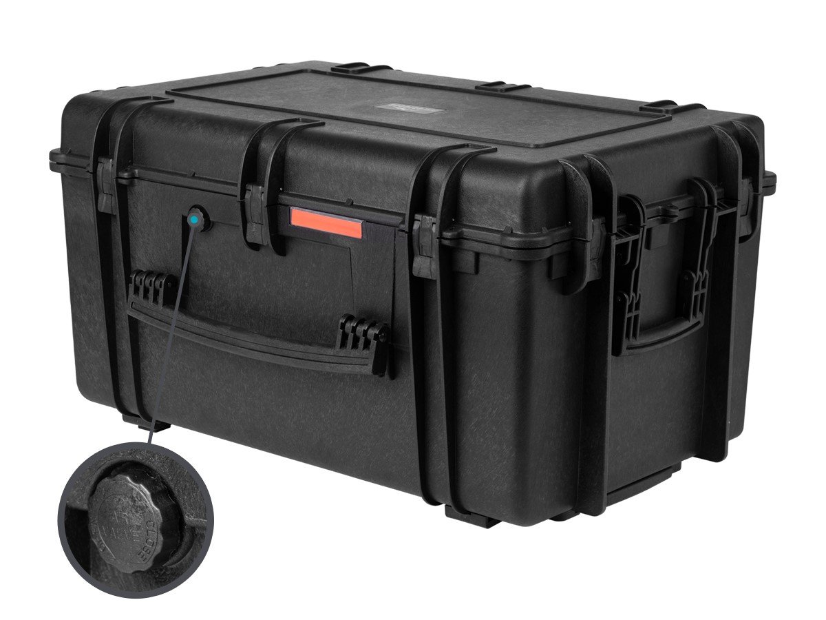 33 x 22 x 17 Black IP67 Level dust and Water Protection up to 1 Meter Depth with Customizable Foam Monoprice Weatherproof/Shockproof Hard Case with Wheels 