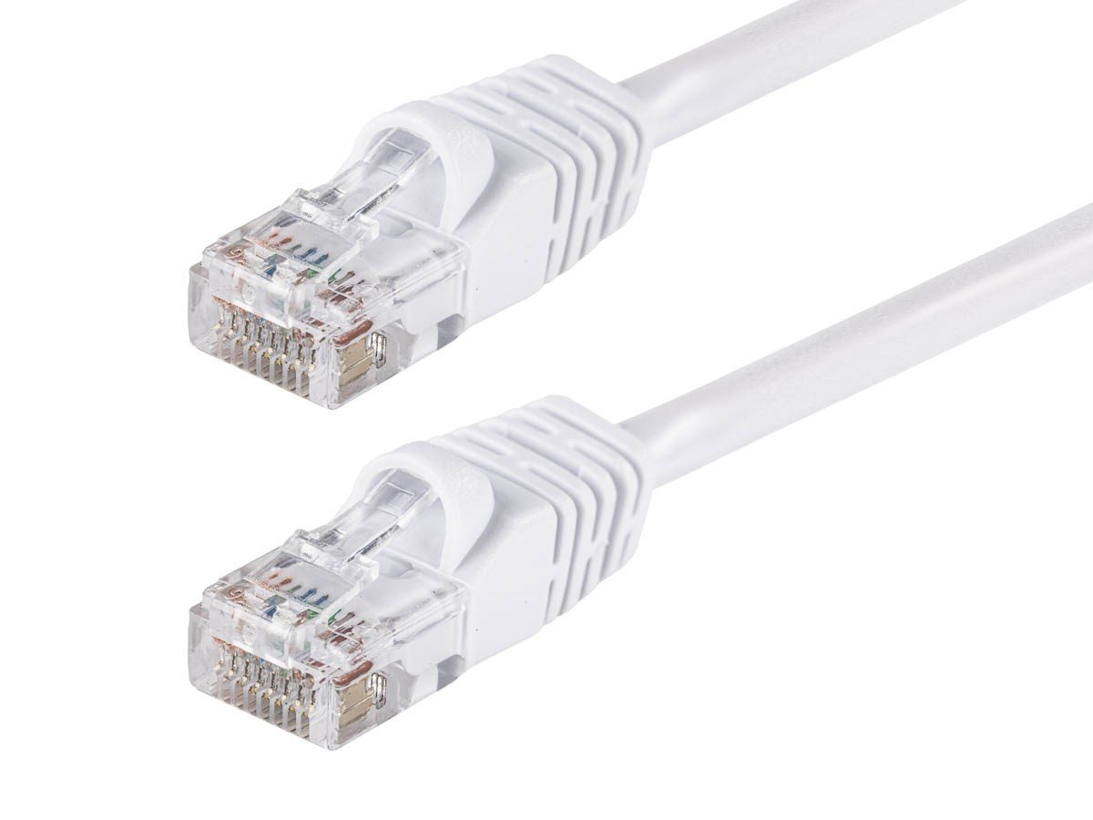 Monoprice Cat5e 7ft White Patch Cable, UTP, 24AWG, 350MHz, Pure Bare Copper, Snagless RJ45, Fullboot Series Ethernet Cable